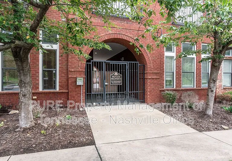 760 Wedgewood Park #305 — Photo 26