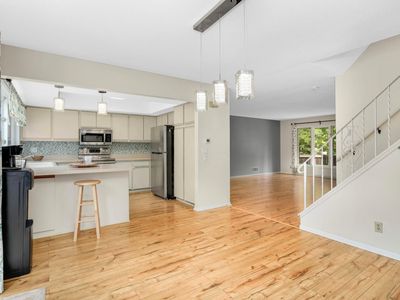 37 Birnamwood Dr, Burnsville, MN, 55337