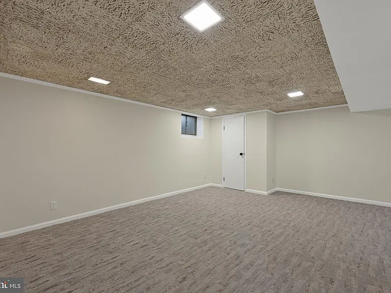 6206 Hillview Ave — Photo 39