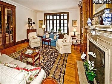 5th image of 3017 Fairmount Blvd