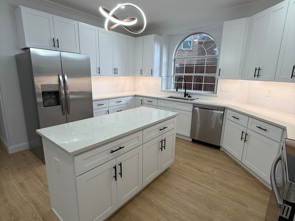 5006 Orleans Cir