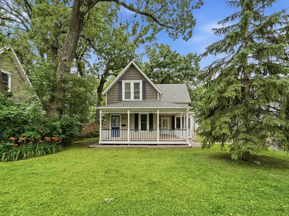 2138 1st St, White Bear Lake, MN 55110
