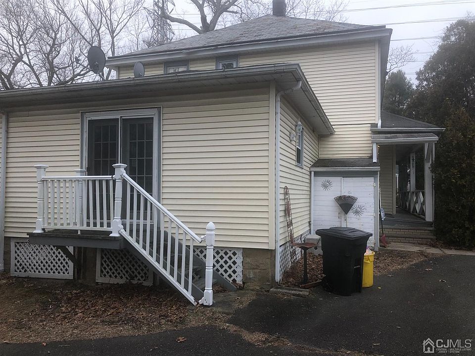 2nd image of 144 Church Ln