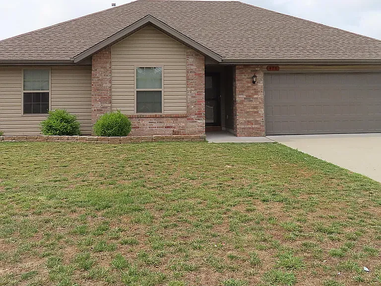 478 W Melody Ln — Photo 1