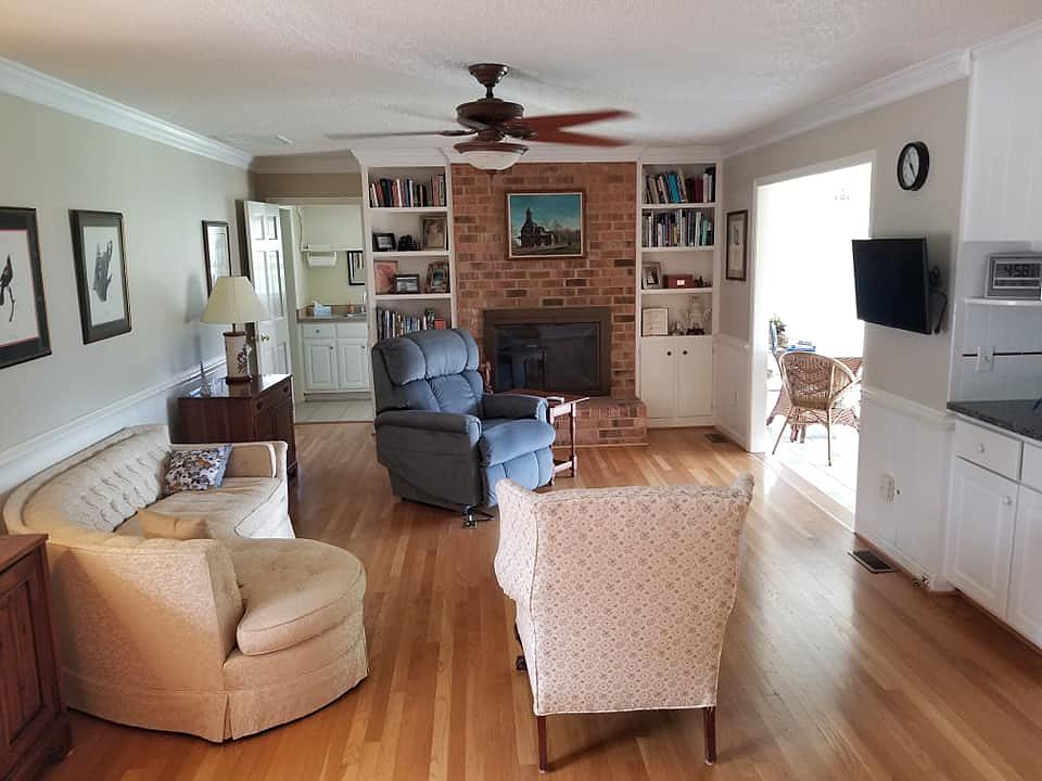 1st image of 9 Lavelle Ct