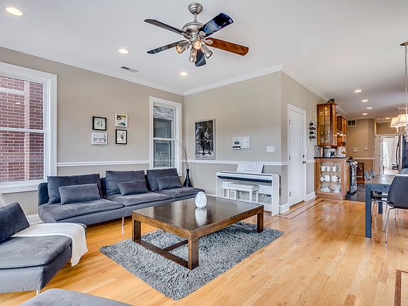 3rd image of 2639 W Belmont Ave Unit 2