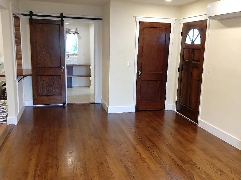 5 Warren St #2 — Photo 3