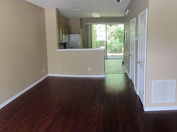 4th image of 8412 Thornbush Ct
