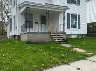 21 N McNab Ave, Gloversville, NY 12078