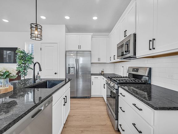 3rd image of 11461 S Glass Hill Dr