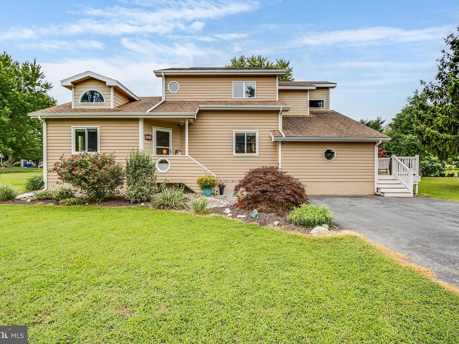 403 Jackie Dr, Ocean View, DE 19970 | Zillow