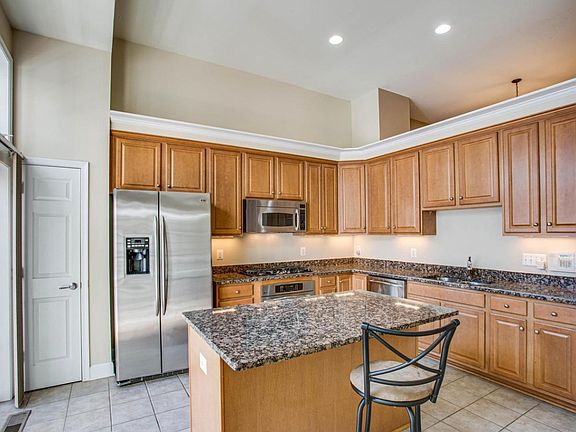 4th image of 2156 Oberlin Dr