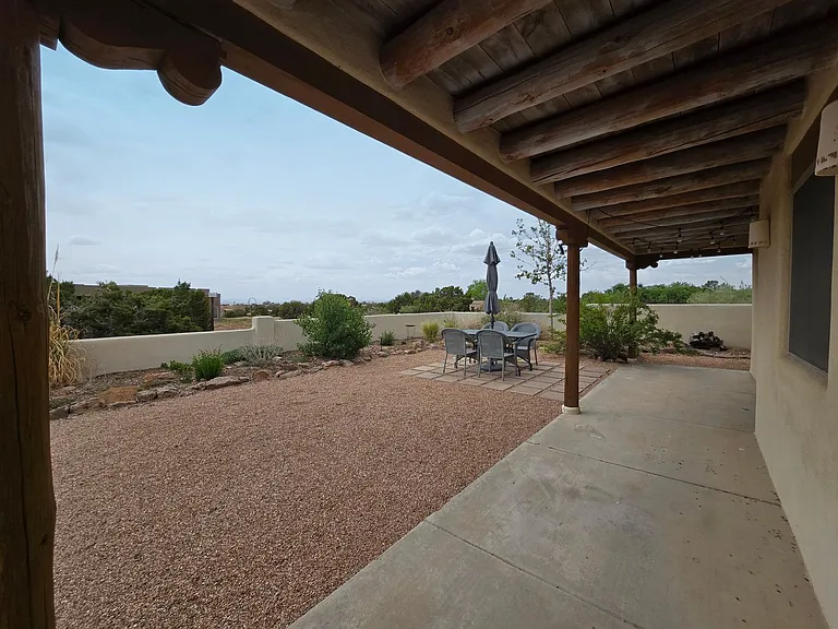 4 Inez Ct — Photo 35