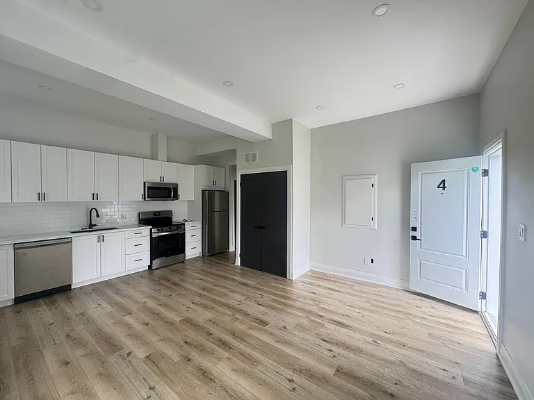 125 Mount Albion Rd #4 — Photo 7