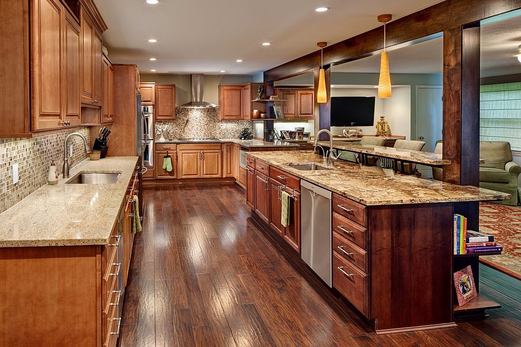 24580 Penshurst Dr - Property Image