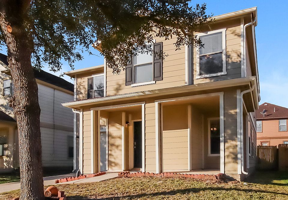 1st image of 21623 Mossey Pines Ct