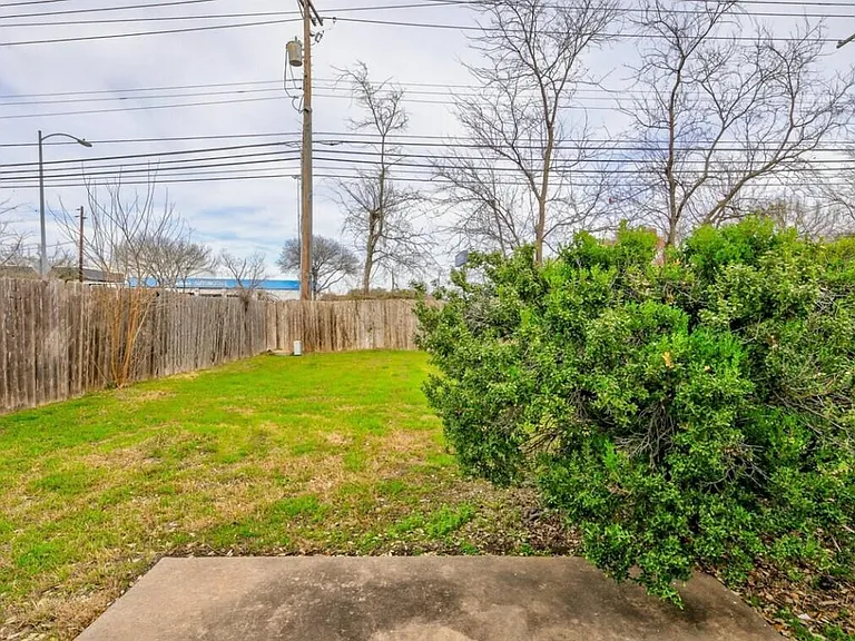 12209 Dundee Dr #B — Photo 28