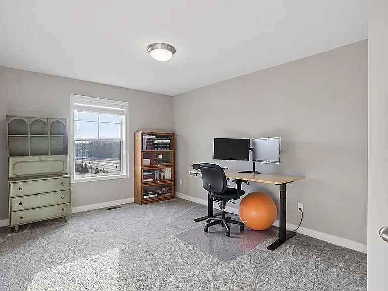 8067 Abercrombie Ln — Photo 32