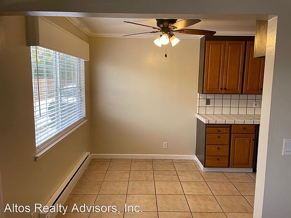 5th image of 1420 W Latimer Ave #1