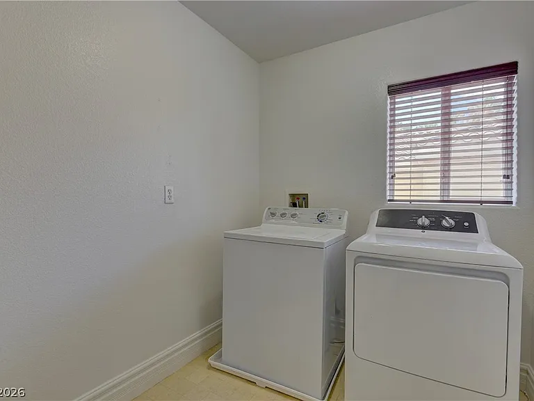 9278 Bearded Iris Ave — Photo 20