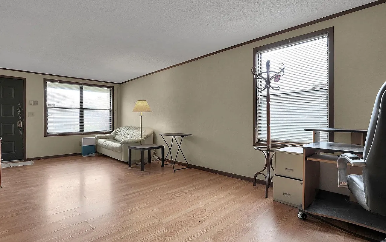2 bed, 864 sqft, $1,200 — Photo 4