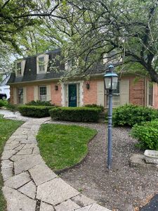 1257 W Deerpath, Lake Forest, IL, 60045