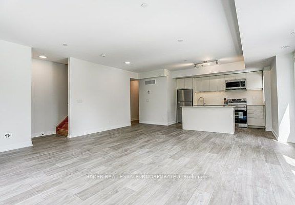 3rd image of 31 Farmstead Rd #146