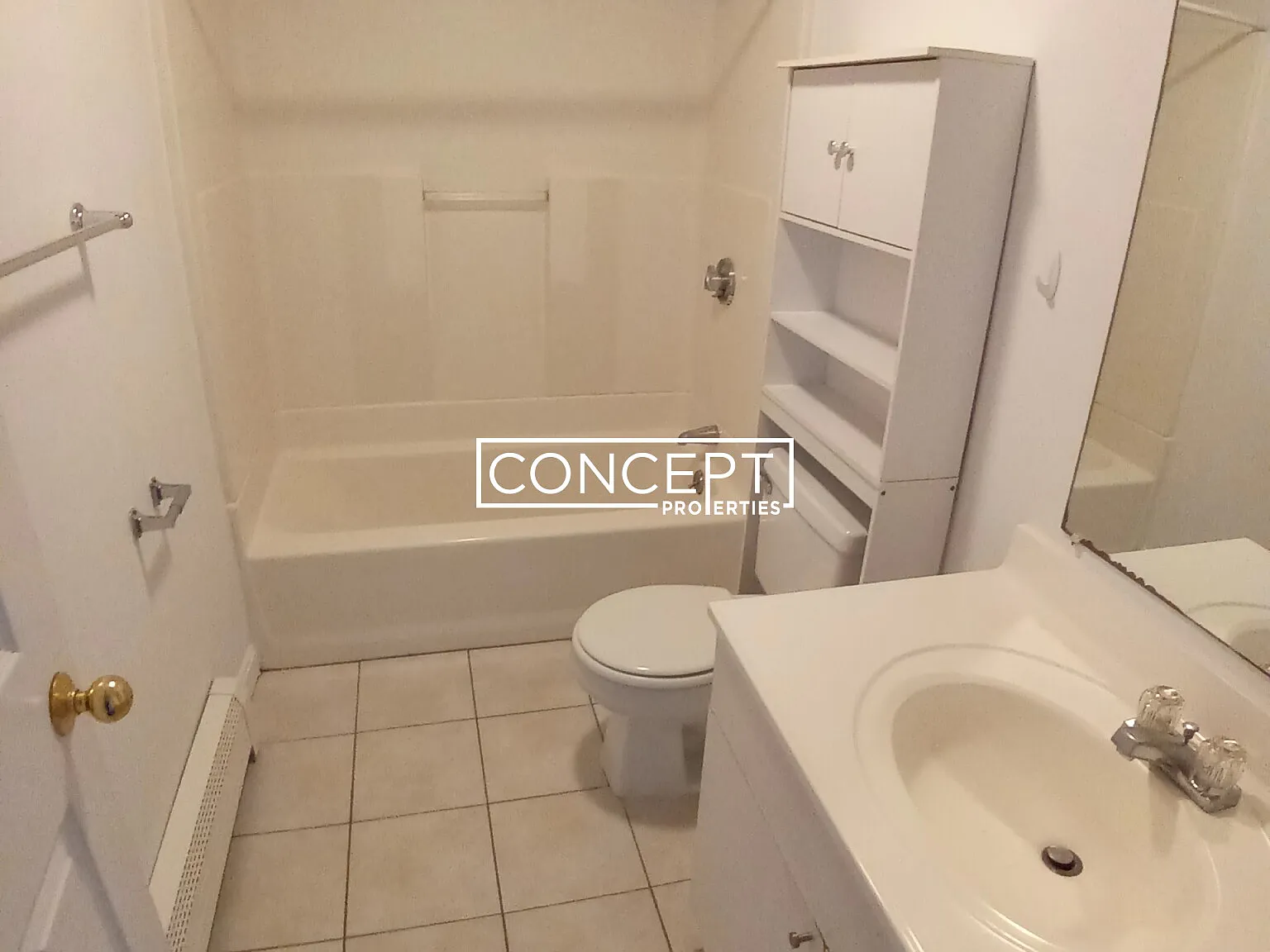 3 bed, 1.0 bath, 1100 sqft, $3,100 — Photo 4