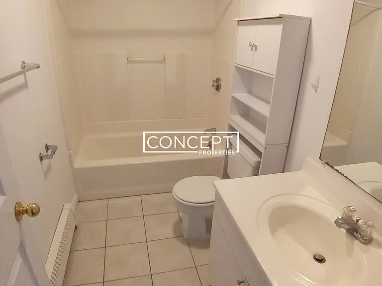 58 Mansfield St #3 — Photo 4