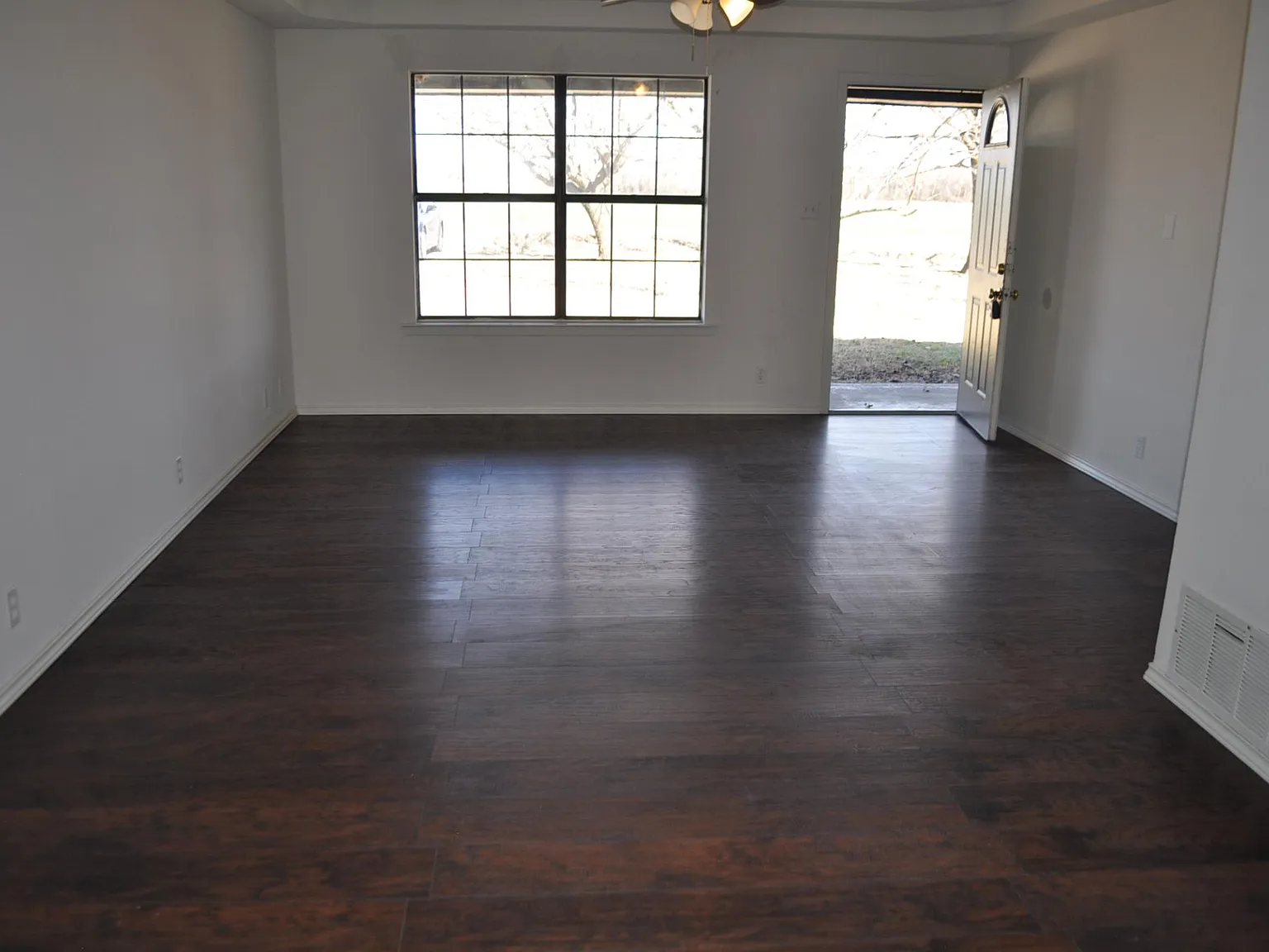 4 bed, 1489 sqft, $1,750 — Photo 3