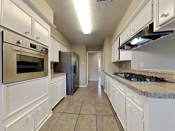 2nd image of 603 Blue Ridge Dr