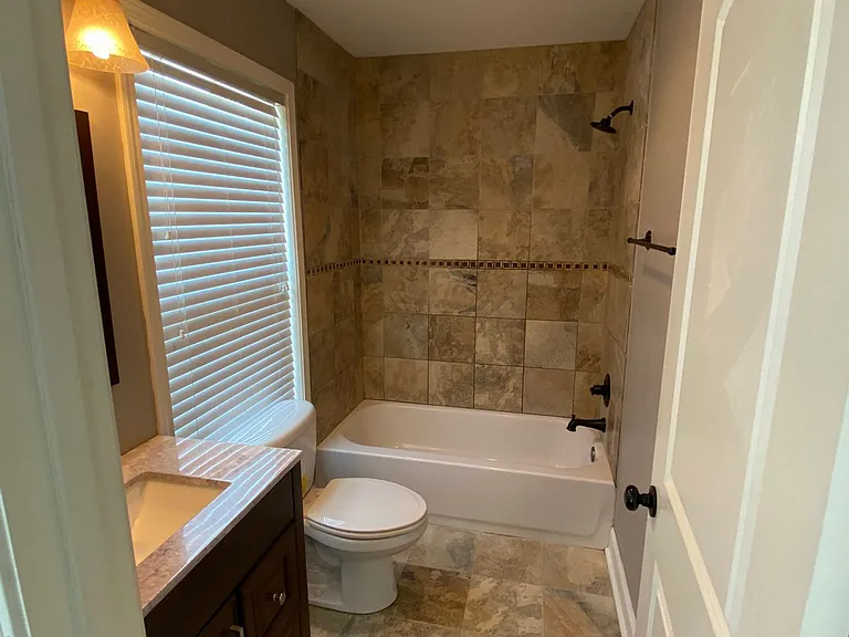 403 Shady Park Cv — Photo 10