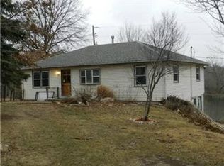 19050 Green Rd, Tonganoxie, KS 66086
