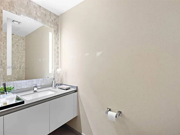 88 SW 7th St #1201 — Photo 17