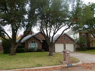 2215 S Branch Dr, Arlington, TX 76001