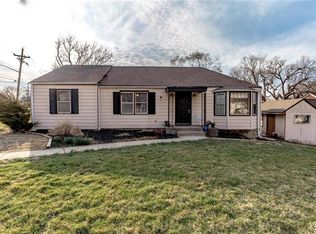 952 County Line Rd, Kansas City, KS 66103