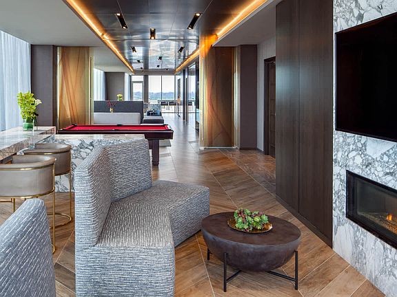 Resident Lounge with Wi-Fi and Pool Table