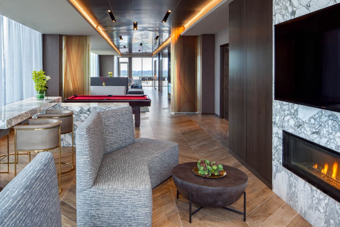 Resident Lounge with Wi-Fi and Pool Table