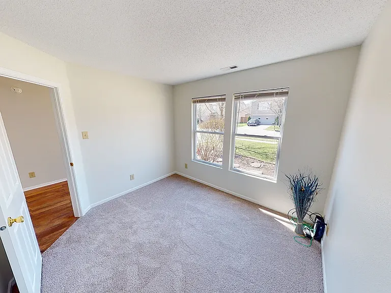 15312 Beam St — Photo 4