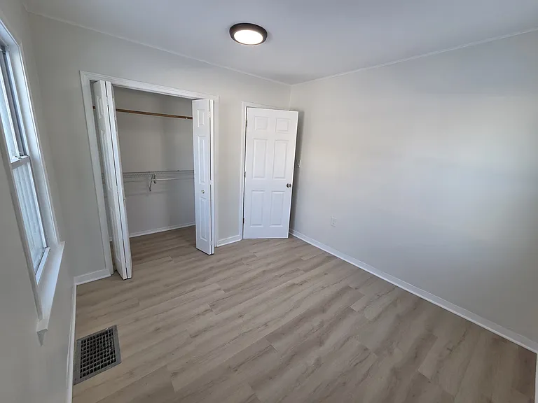 9010 Bunker Hill Dr — Photo 7