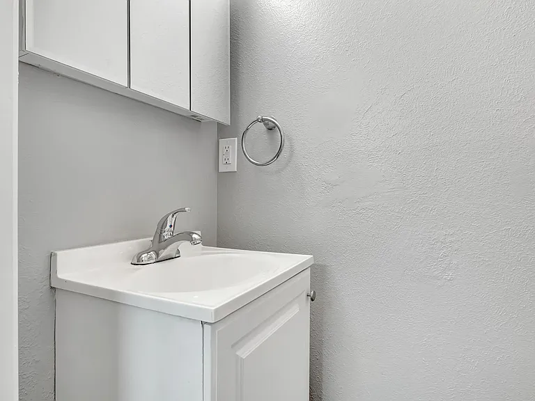 786 Reseda Dr #2 — Photo 9