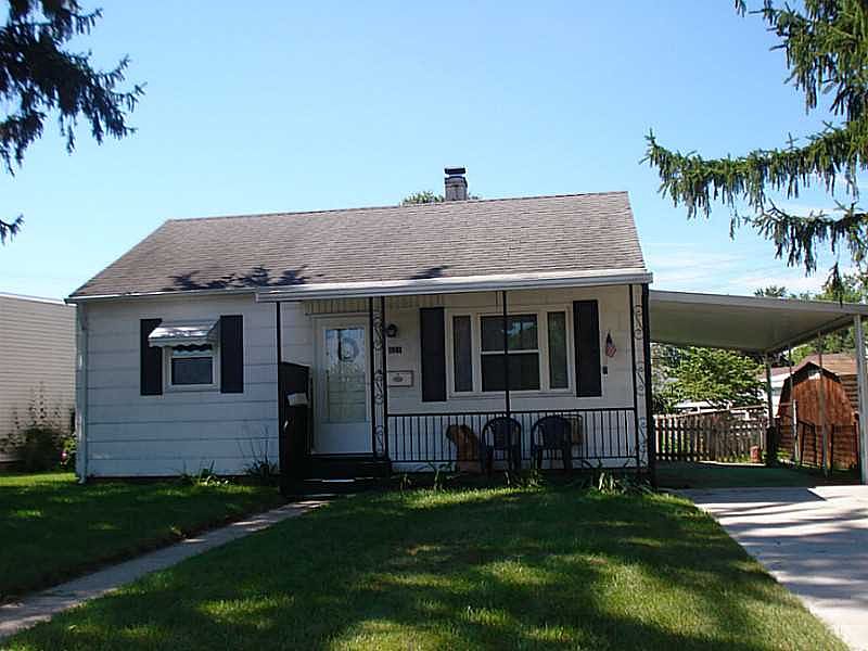 1st image of 821 Eastmoor Dr