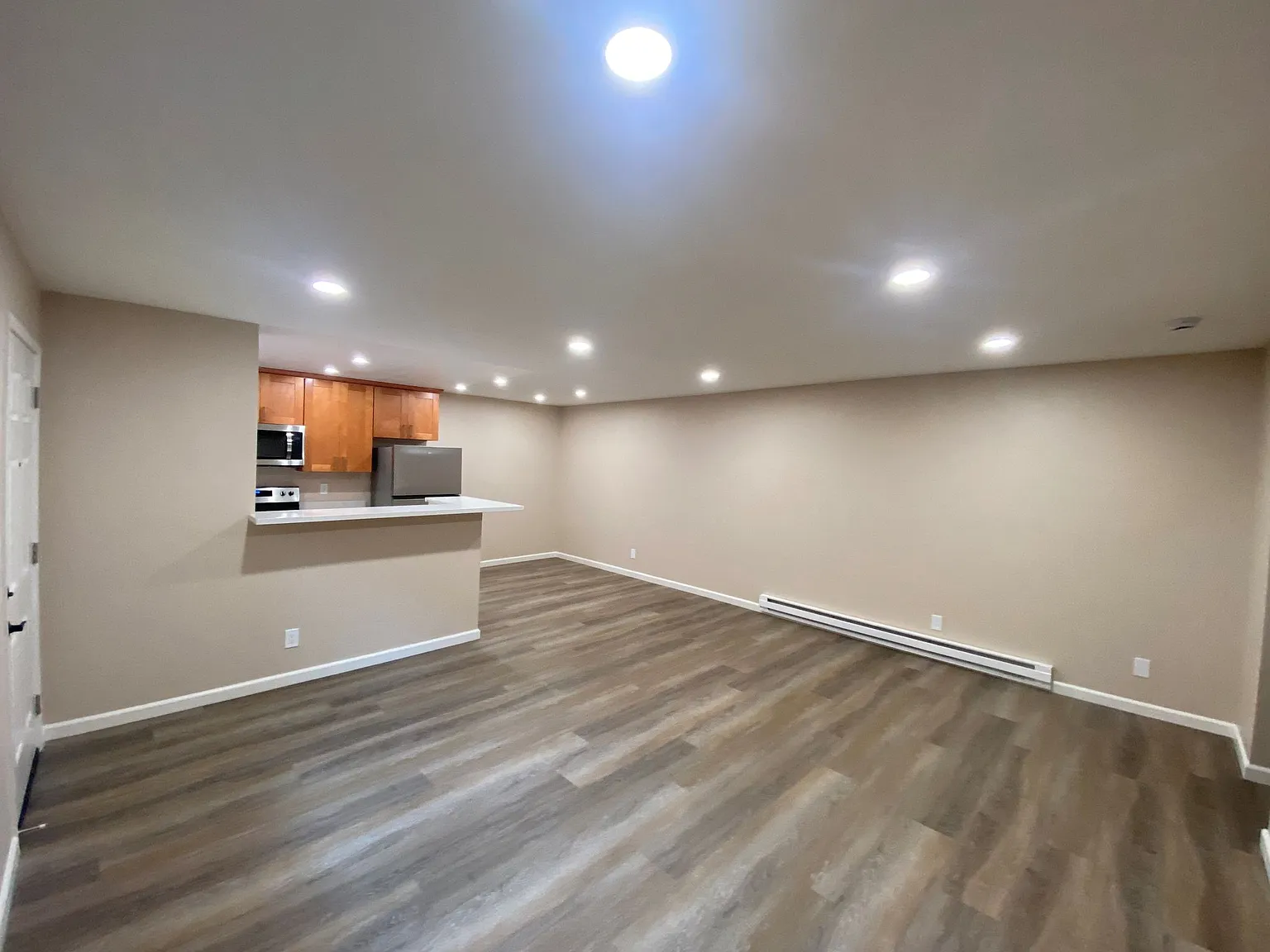 1 bed, 700 sqft, $2,395 — Photo 2