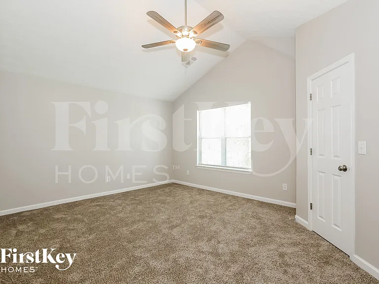 7008 Setters Way — Photo 9