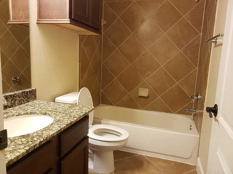 5927 Bristol Path Ln — Photo 20
