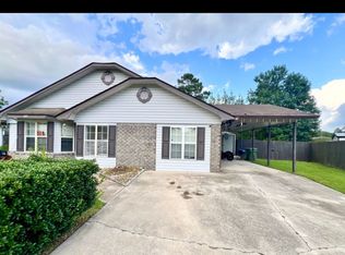 807 Barony Ct, Hinesville, GA 31313