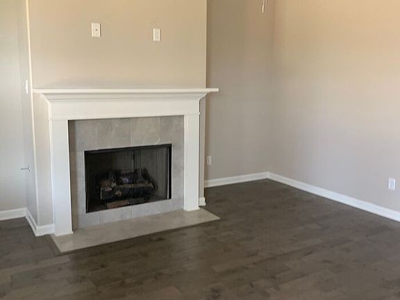 5th image of 250 Dogwood Spring Dr