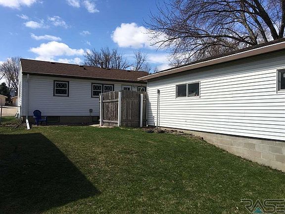 5th image of 504 S Thompson Ave