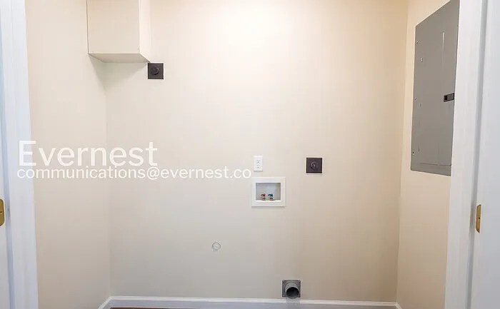 718 Court St — Photo 14