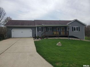 52 Aspen Rd, Pleasant Plains, IL 62677